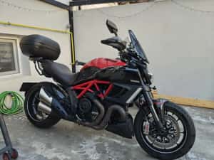 Ducati Diavel Carbon Red variante