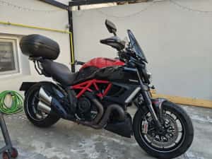 Ducati Diavel Carbon Red variante — miniatura 10