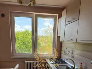 Apartament 2 camere 50mp, finisat mediu, zona Semicentrala — miniatura 5
