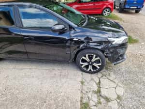 Dacia Logan 1.0 GPL 2024 avariat usor — miniatura 3
