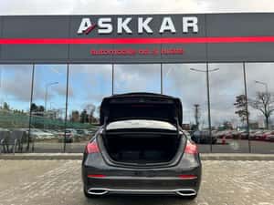 Mercedes-Benz C 300 e 9G-TRONIC 2024 — miniatura 7