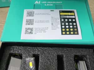 Set Becuri LED H1 H4 H7 H8 H11 HB3 HB4 250W 39.000Lm Aplicatie Flash — miniatura 2