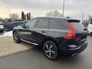 Volvo XC60, an 2018, 235 CP, SUV premium — miniatura 3