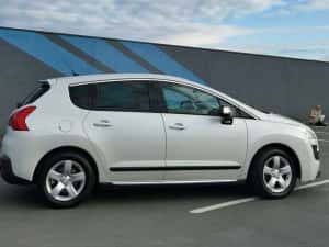Peugeot 3008 2.0 HDI Hibrid 4x4 Automata , 2013  in stare superba 250.000 km reali , consum foarte redus , 163 cp + 37 cp  4 moduri de condus — miniatura 9