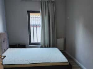 Persoana fizica Dau in chirie apartament doua camere — miniatura 9