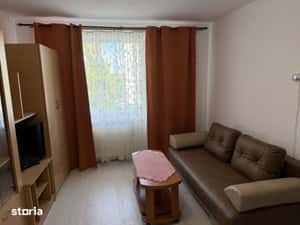 ap 2 camere et 3 central milea continental cu balcon deschis — miniatura 4
