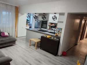 Apartament 3 camere Republicii Mega Image