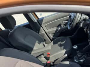 Dacia Duster 2018 4x4 — miniatura 5