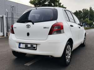 Toyota Yaris•2012•1.4 Diesel•90CP•CONSUM F.MIC•(MOTOR CAMPION LA ECONOMIE)•4USI•Hatchback•IMPECABILA!!! — miniatura 3