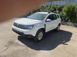 Dacia duster 2022 1.5 dci 4x4  avariat — miniatura 3