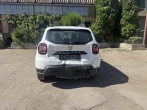 Dacia duster 2022 1.5 dci 4x4  avariat — miniatura 4
