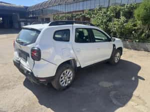 Dacia duster 2022 1.5 dci 4x4  avariat — miniatura 6