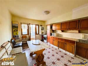 3D! Apartament 4 camere spatios, luminos,cu garaj,Ultracentral,Covasna — miniatura 4