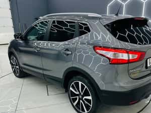 Nissan Qashqai Tekna 2015, 173.000 km, Diesel — miniatura 3