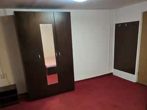 Proprietar inchiriez apartament o camera — miniatura 3