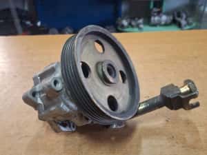 Pompă servo direcție Nissan K11 1.5 D 1998-2003 — miniatura 5