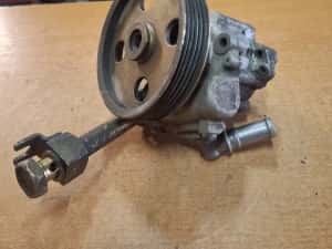 Pompă servo direcție Nissan K11 1.5 D 1998-2003 — miniatura 10