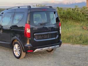Dokker Stepway  - 2018 - Euro 6 - 115cp -  impecabil — miniatura 3