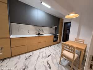 Apartament cu 2 camere, parcare subterana și 2 balcoane