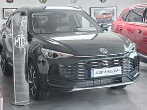 MG ZS HEV 5 usi Exclusive 1.5L GSL HEV 197 CP AT (MY 2025) — miniatura 4