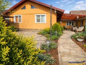 Casa 3 camere+ garsoniera separata, curte, gradina, anexe, Cristesti, Mures — miniatura 1