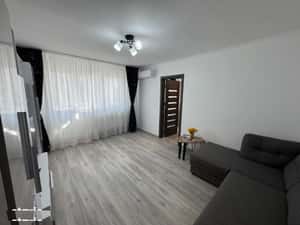 Apartament 2 camere, 39 mp, zona Craiovita Noua-Racheta — miniatura 2