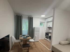 Inchiriez apartament 2 camere pe Emil Racovita - Sector 4 — miniatura 3
