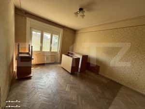 APARTAMENT CU 3 CAMERE , ZONA SEMICENTRALA — miniatura 2