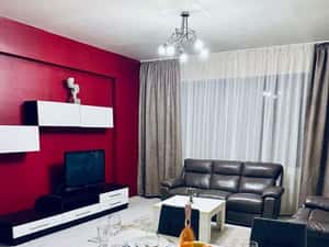 Proprietar inchiriez apt 2 cam 80mp zona zepter — miniatura 3