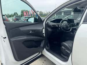 Peugeot 5008 1.5 BlueHDi EAT8 Allure Pack – SUV modern — miniatura 2