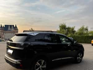 Peugeot 3008 1.5 BlueHDi 130 EAT8 Allure — miniatura 4