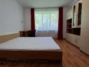 De vanzare apartament 2 cam, Tg. Mures, 7 Noiembrie Zona UMF — miniatura 2