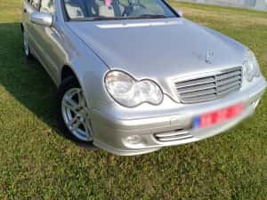 Mercedes C200 2.2 122cp Diesel W203 Facelift, manuală, interior gri, import Belgia — miniatura 5