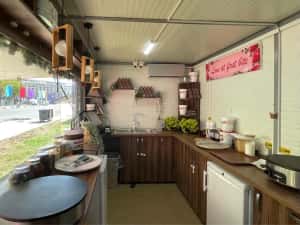 Afacere la cheie, Rulota comerciala Food Truck Fast Food — miniatura 6