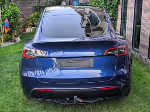 Vând Tesla Model Y Long Range 4x4 2023 ,cârlig, garanție 2031 — miniatura 6