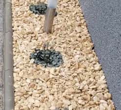 Piatra rosie crem si gri