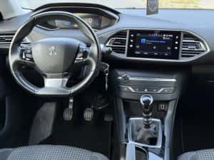 Peugeot 308 1.5L Blue-Hdi Eco 120CP New Model 10/2020 Bord Digital Euro6 Propietar — miniatura 8