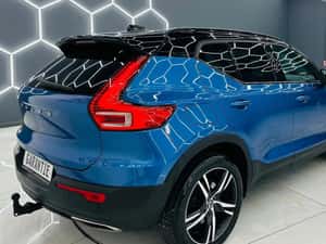VW VOLVO XC40 R-DESIGN 4X4 — miniatura 4