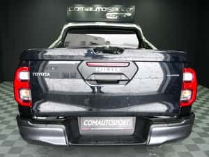 TOYOTA HILUX 2.8 DC AT INVINCIBLE — miniatura 5