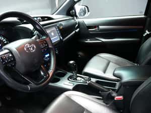 TOYOTA HILUX 2.8 DC AT INVINCIBLE — miniatura 7