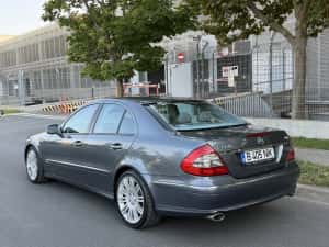 Mercedes-Benz E Class W211 E 280 CDI Avantgarde An 2008 Model Facelift — miniatura 4