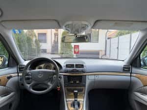 Mercedes-Benz E Class W211 E 280 CDI Avantgarde An 2008 Model Facelift — miniatura 7