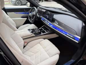 BMW SERIA 7 - 740d xDrive m-paket pro l individual l usi electrice I sky — miniatura 8