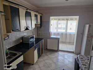 Apartament 2 camere de inchiriat – confort si liniste in Onesti — miniatura 3