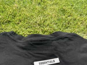 Tricou negru ESSENTIALS  / PREMIUM 2025 — miniatura 2