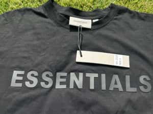Tricou negru ESSENTIALS  / PREMIUM 2025 — miniatura 4