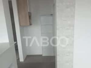 De inchiriat apartament cu 2 camere si parcare in Floresti — miniatura 7