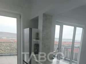 De inchiriat apartament cu 2 camere si parcare in Floresti — miniatura 9