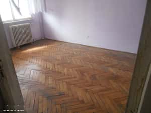 Precista-etajul 3-bloc din anul 1982-decomandat — miniatura 2