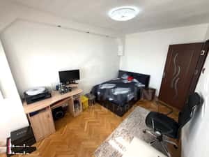 2 Camere-Decomandat-57mp-Etaj3-Centrala-AC-Lift Nou-Parcul Romanescu — miniatura 3